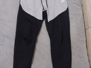 Vând urgent pantaloni Nike tech!!!