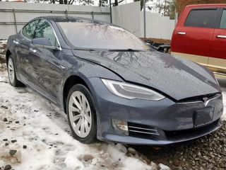 Tesla Model S foto 1