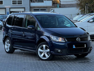 Volkswagen Touran foto 4