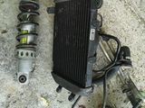 Радиатор и амортизатор radiatoru si amortizoru Suzuki Burgman 2006