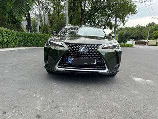 Lexus UX foto 10