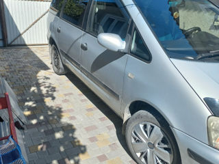 Ford Galaxy foto 3