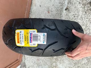 200/50 R18 si 90/90 R21 noi