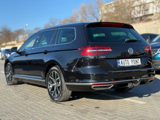 Volkswagen Passat foto 4