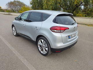 Renault Scenic foto 9