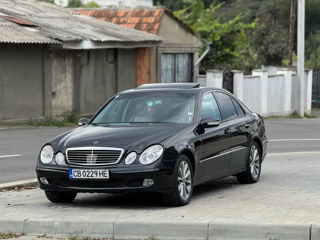 Mercedes E-Class foto 2