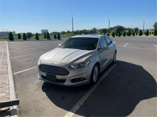 Ford Fusion foto 3