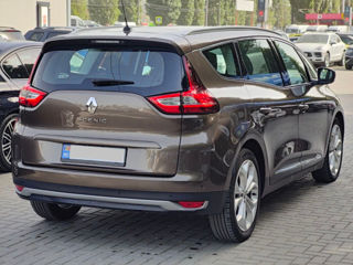 Renault Grand Scenic foto 3