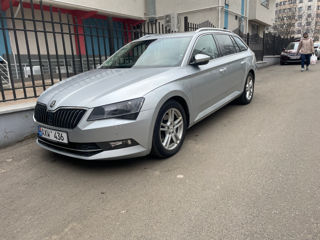 Skoda Superb foto 9