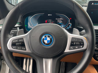 BMW 5 Series foto 8