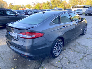 Ford Fusion foto 4