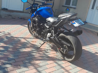 Suzuki Gsr 750 foto 9