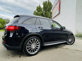 Mercedes GLC foto 4