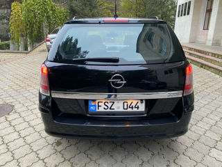 Opel Astra foto 6