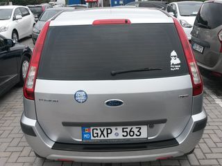 Ford Fusion foto 4