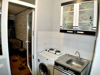 Vezi la ce preţ bun poţi obţine acest apartament confortabil! foto 9