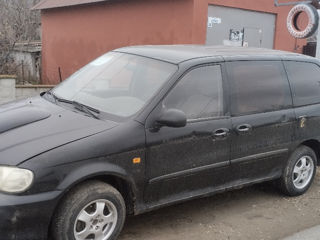 KIA Carnival foto 4