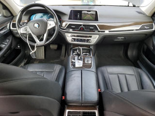 BMW 7 Series foto 8