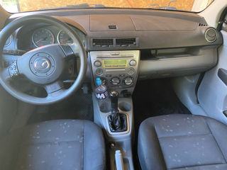 Mazda 2 foto 5