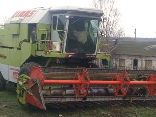 Urgent!!!   Se Vinde Combina Claas Dominator 106, A.p 1993, motor Mercedes