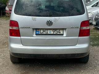 Volkswagen Touran foto 5