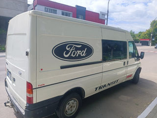 Ford Tranzit foto 6