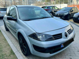 Renault Megane фото 2