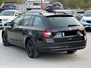 Skoda Octavia foto 3