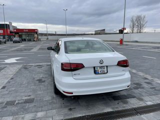 Volkswagen Jetta foto 5