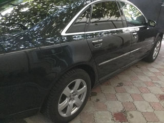 Audi A8 foto 6