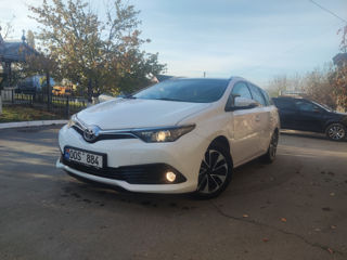 Toyota Auris foto 2