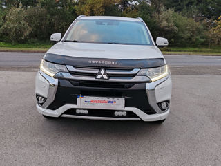 Mitsubishi Outlander foto 2