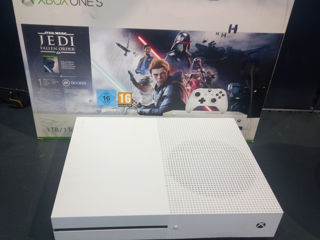 Xbox One S 1Tb pret 3350lei