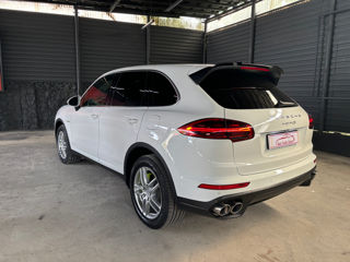 Porsche Cayenne foto 5