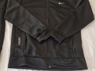 Sport costume Nike marimea xl  L M foto 4