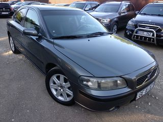 Volvo S60 foto 2