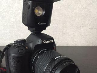 Canon EOS Rebel T6i foto 3