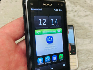 Nokia N8 - Nokia 6700 foto 2