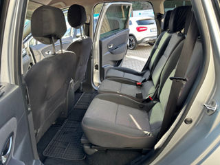 Renault Grand Scenic foto 17