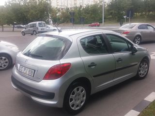 Peugeot 207 foto 3