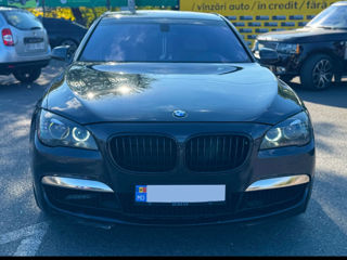 BMW 7 Series foto 10