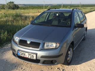 Skoda Fabia foto 1