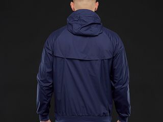 tottenham hotspur windrunner