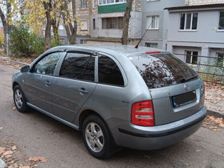 Skoda Fabia foto 2