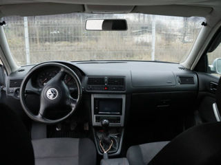 Volkswagen Golf foto 5