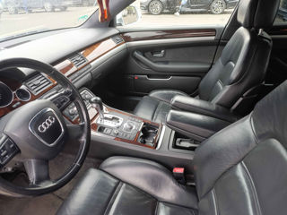 Audi A8 foto 6