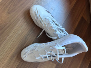 Ghete de Fotbal Adidas Predator foto 0