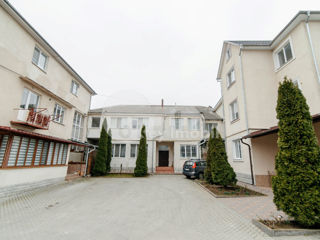 Apartament cu 3 camere, 110 m², Buiucani, Chișinău foto 1