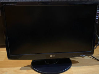 LG Flatron W2243S 22" Widescreen LCD Monitor 1080p HD