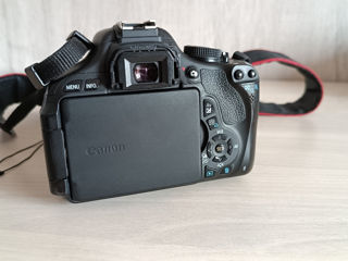 Canon EOS 600D + 2 obiective foto 7